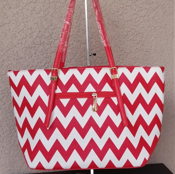 Handbag - Picture 1 of 2